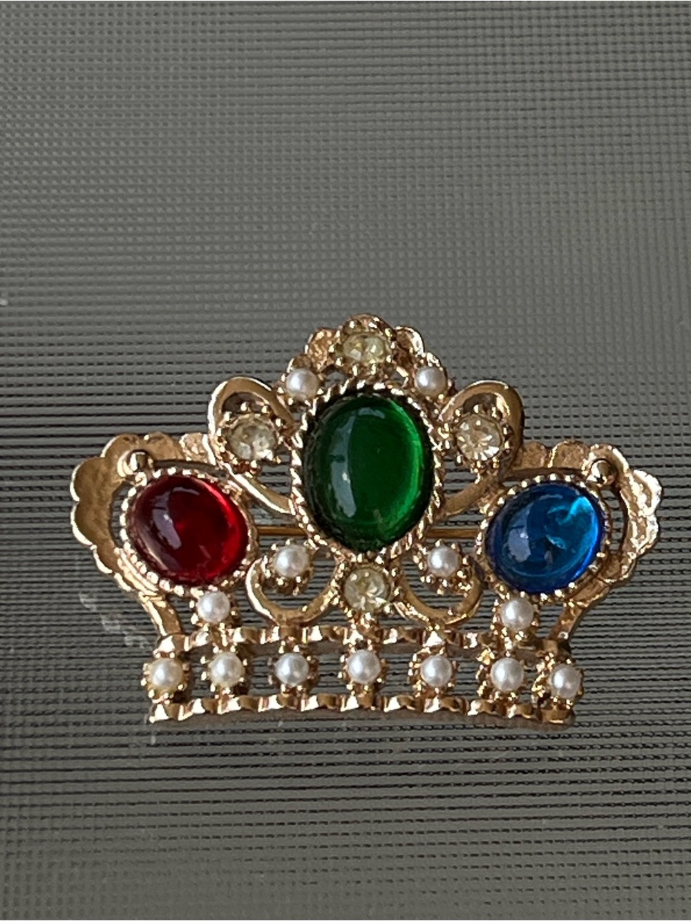 Vintage EMMONS Gold Crown Brooch Pin Red Blue Green Cabochon Pearl